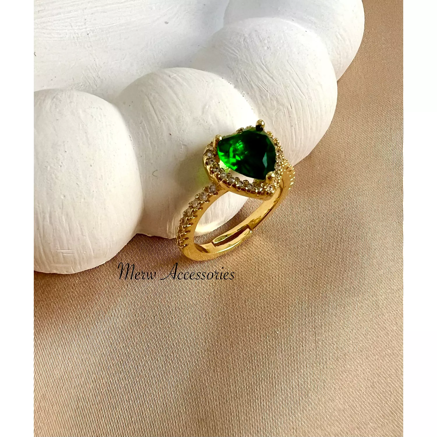 Green heart ring  1