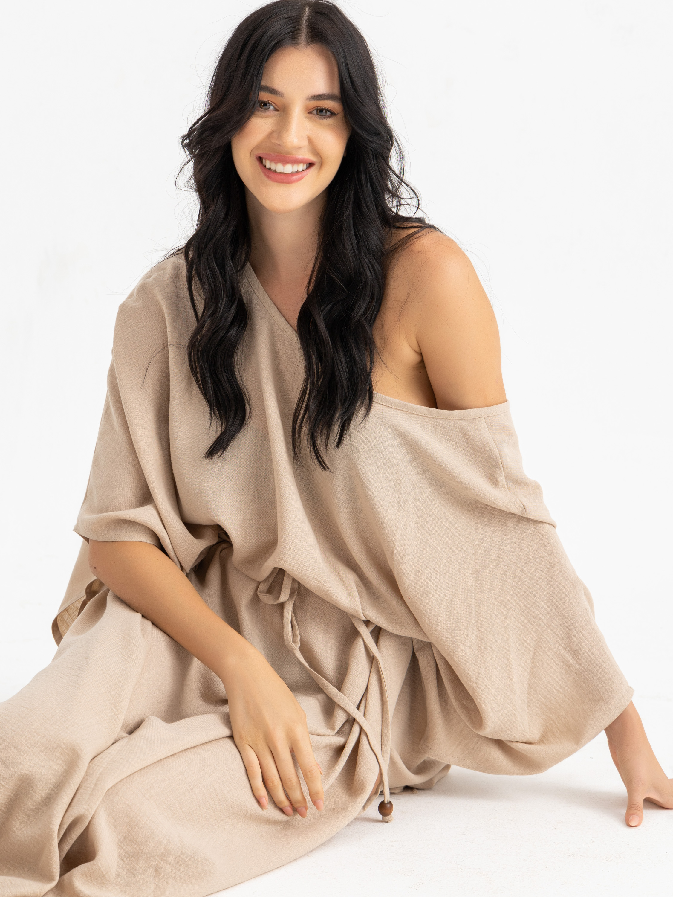 The KAMILIA gathered linen kaftan 13