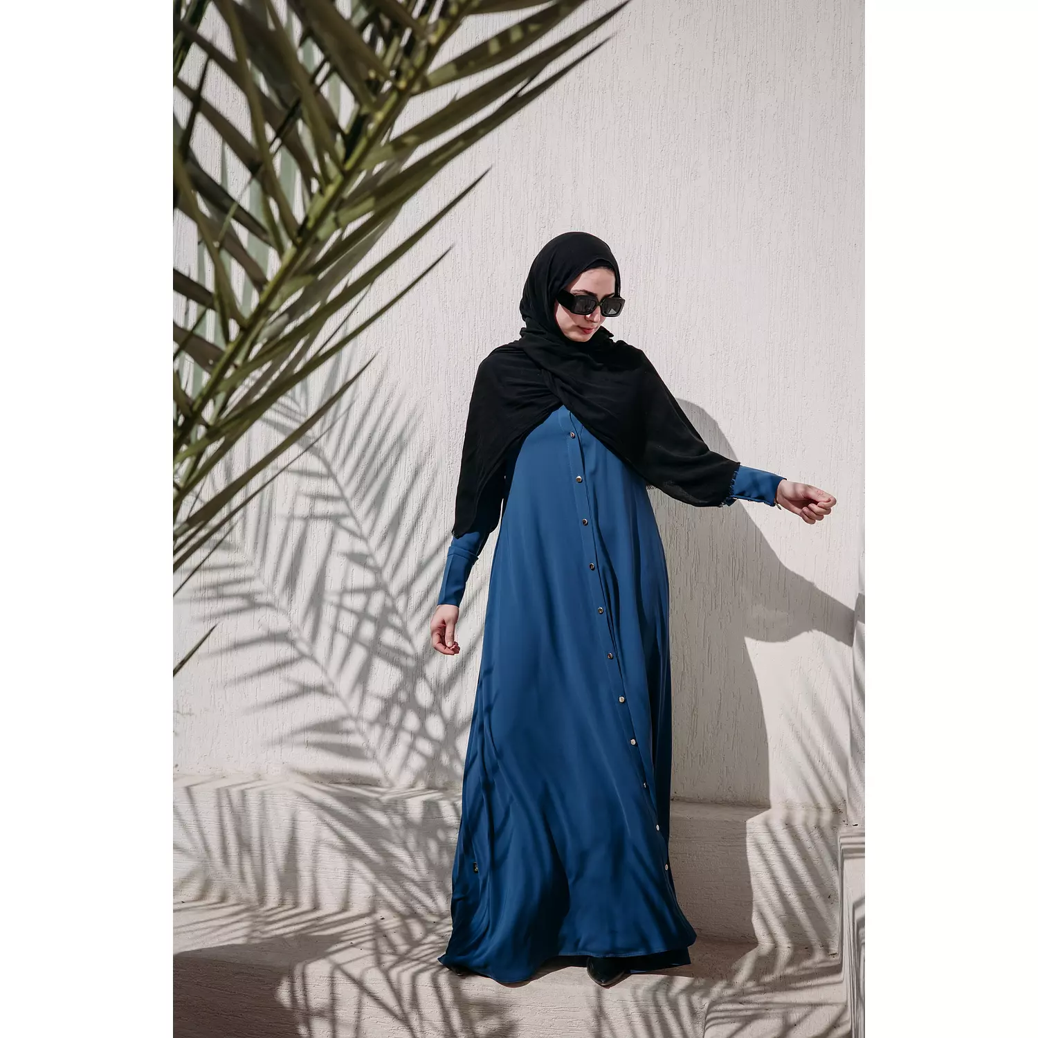 Cloche Abaya in Blue 2