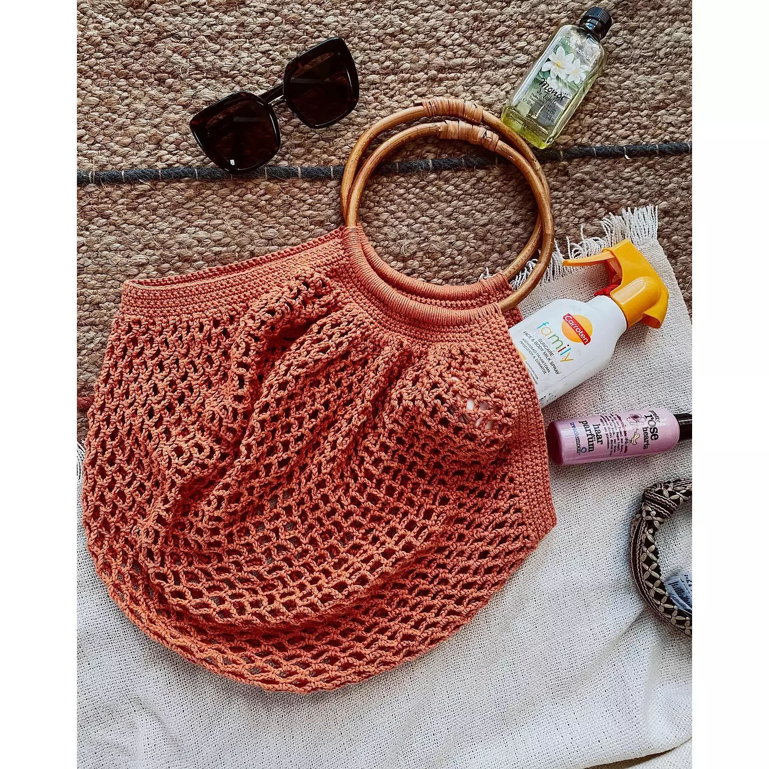 Caribbean Bag Crochet Kit hover image