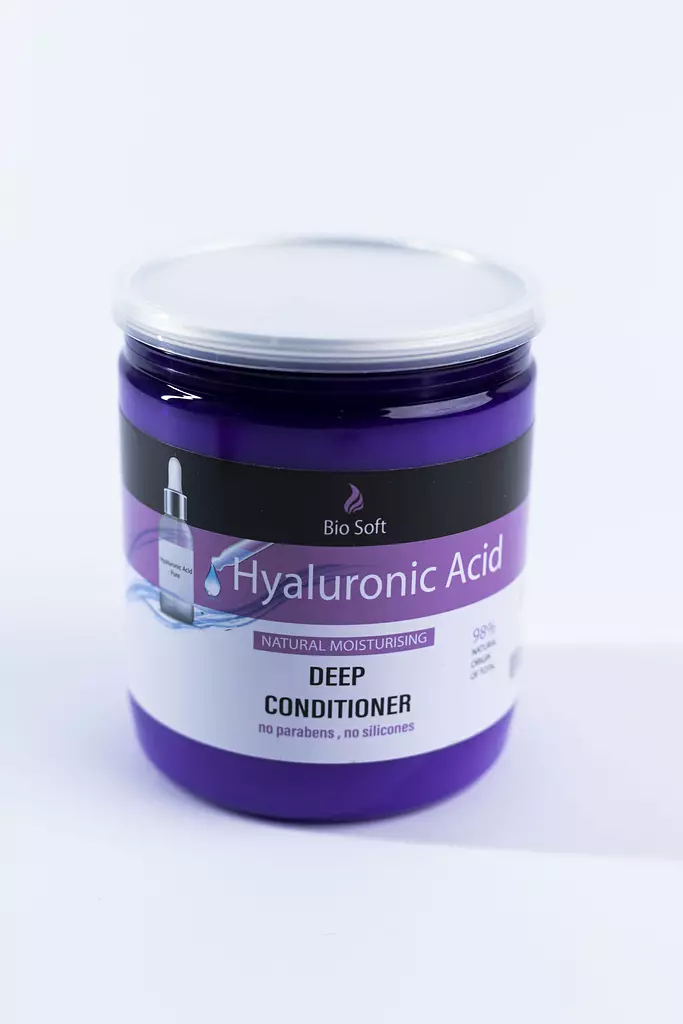 Deep conditioner with Hyaluronic 