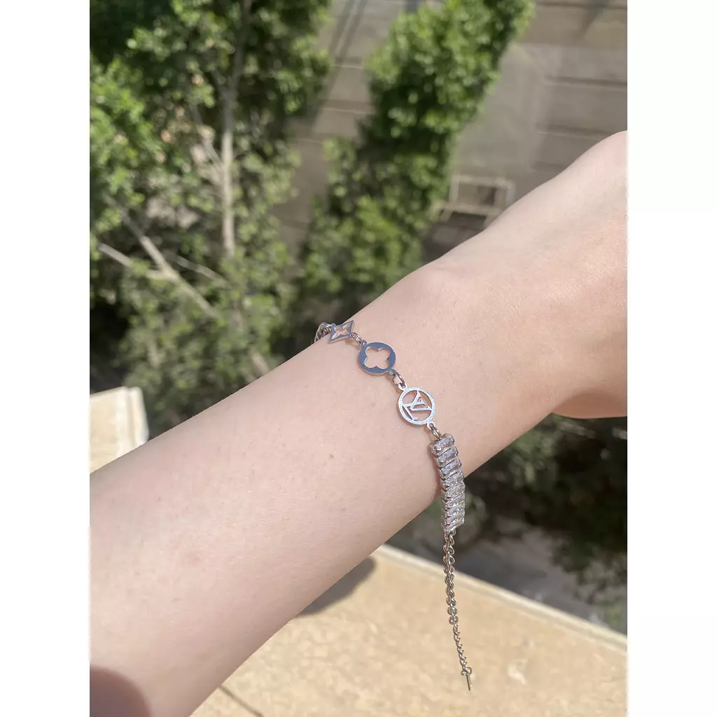 Silver bracelet 