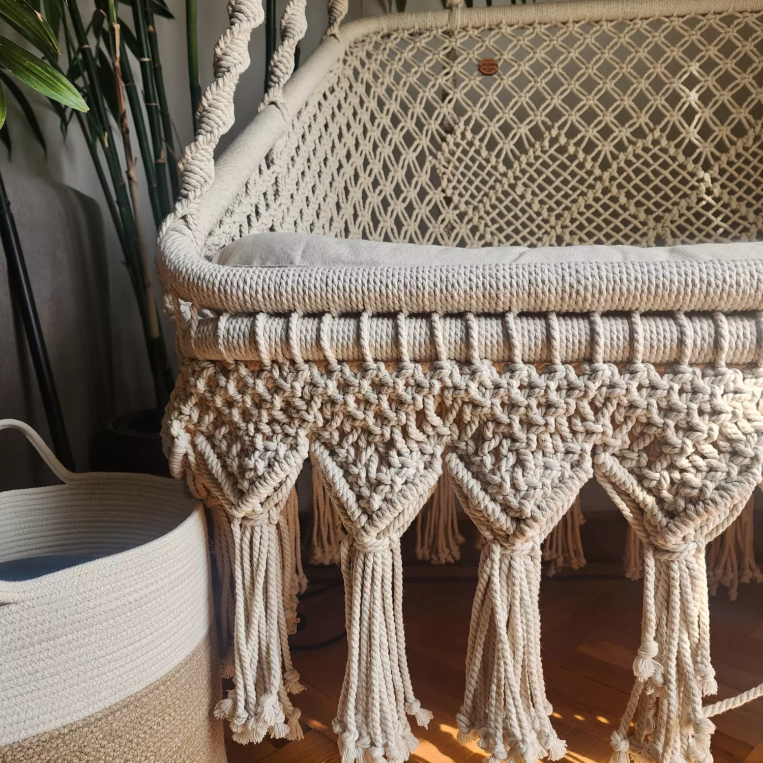 RECTANGLE MACRAME SWING  2