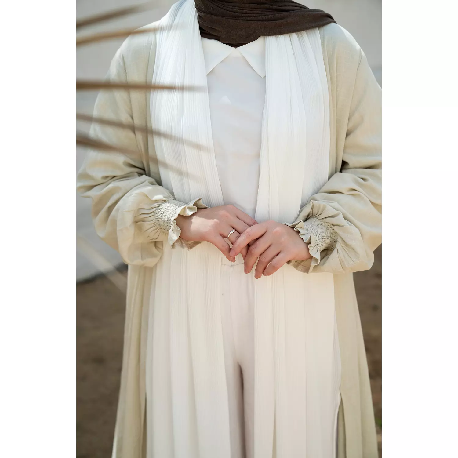 Linen x Chiffon Pleated Collar Kimono in Beige 1