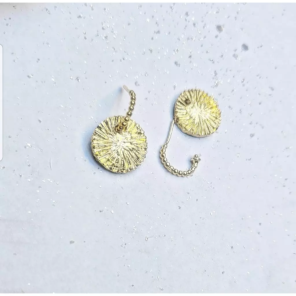 electric gold earrings