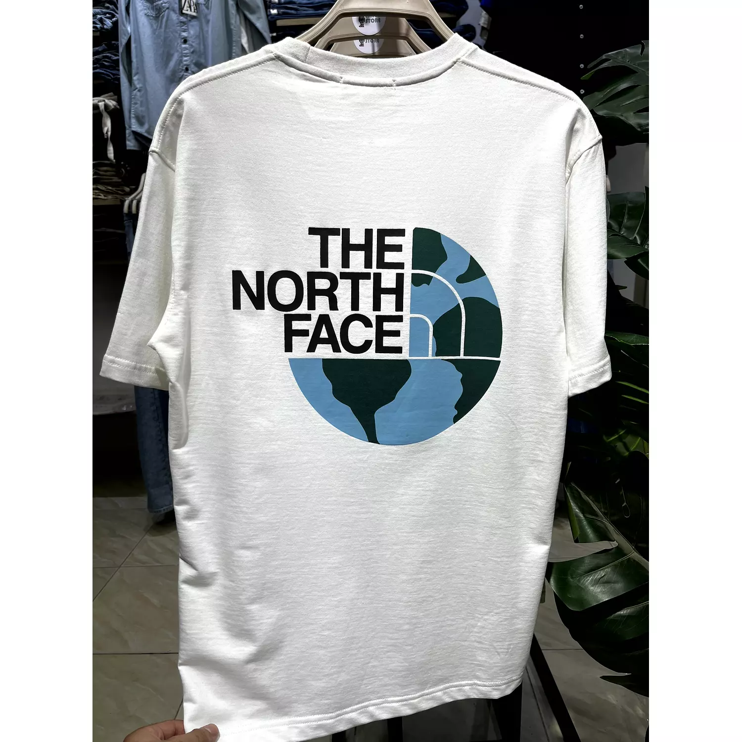 northface mirror 1 5