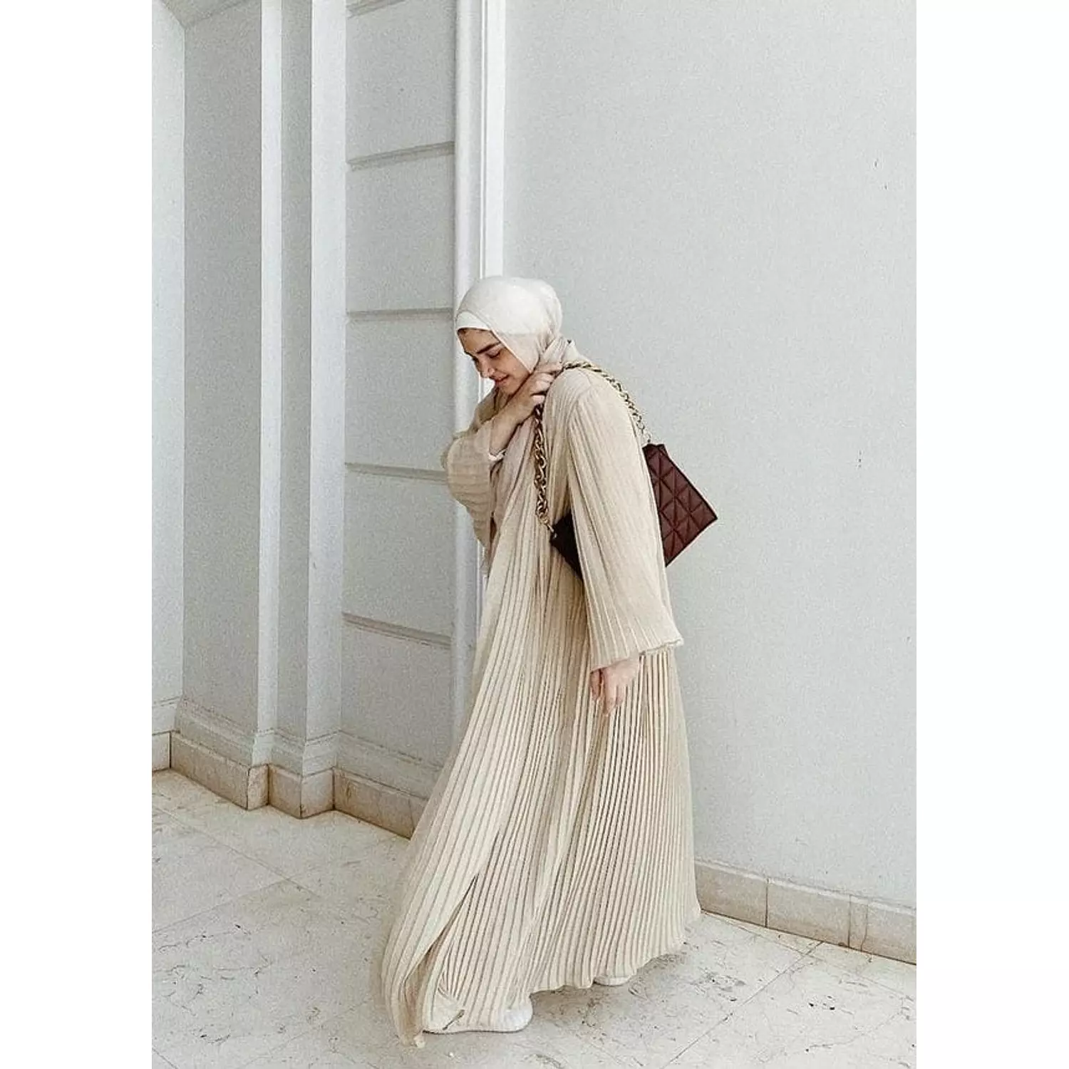 Beige Pleated Kaftan hover image