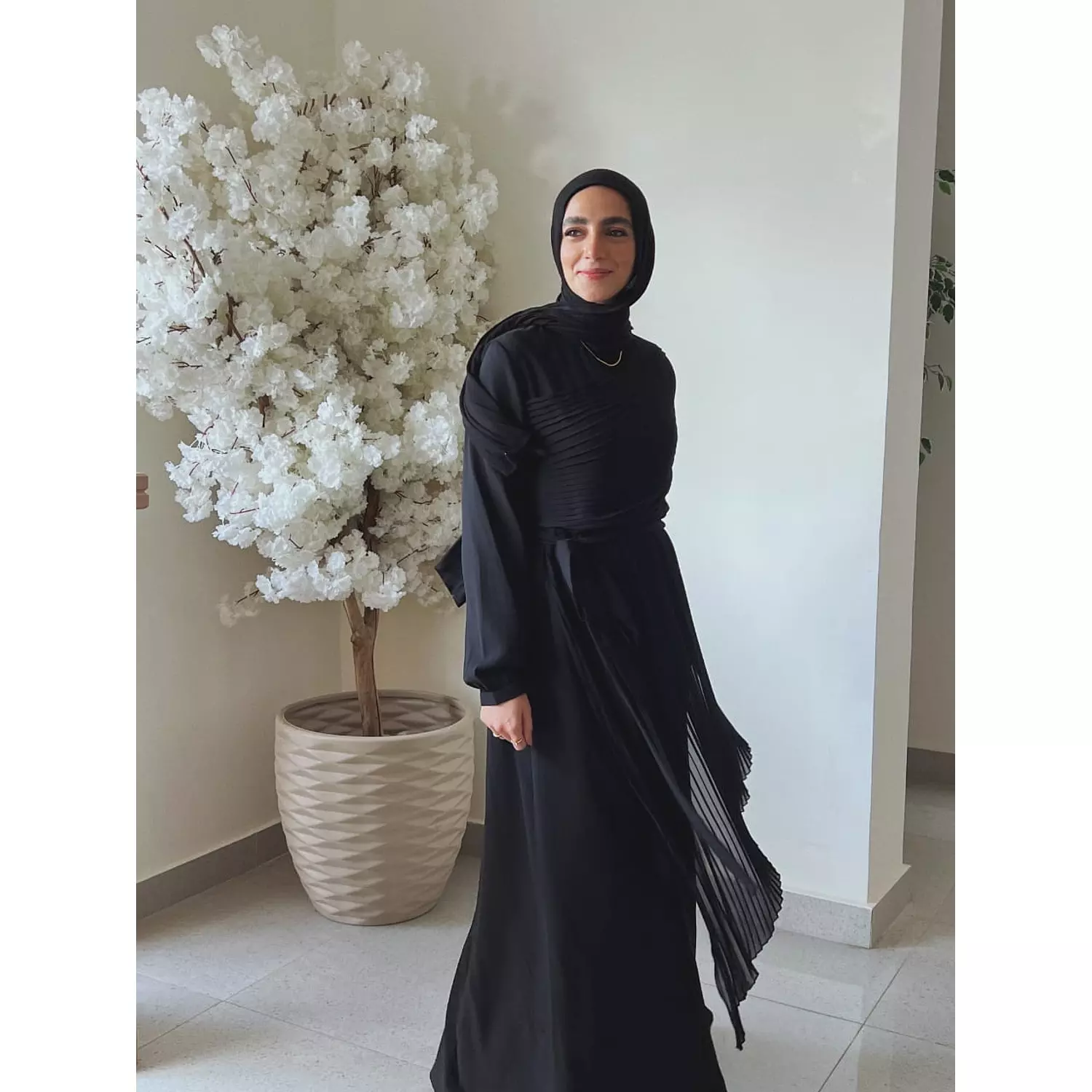 Roman Pleated Abaya 2