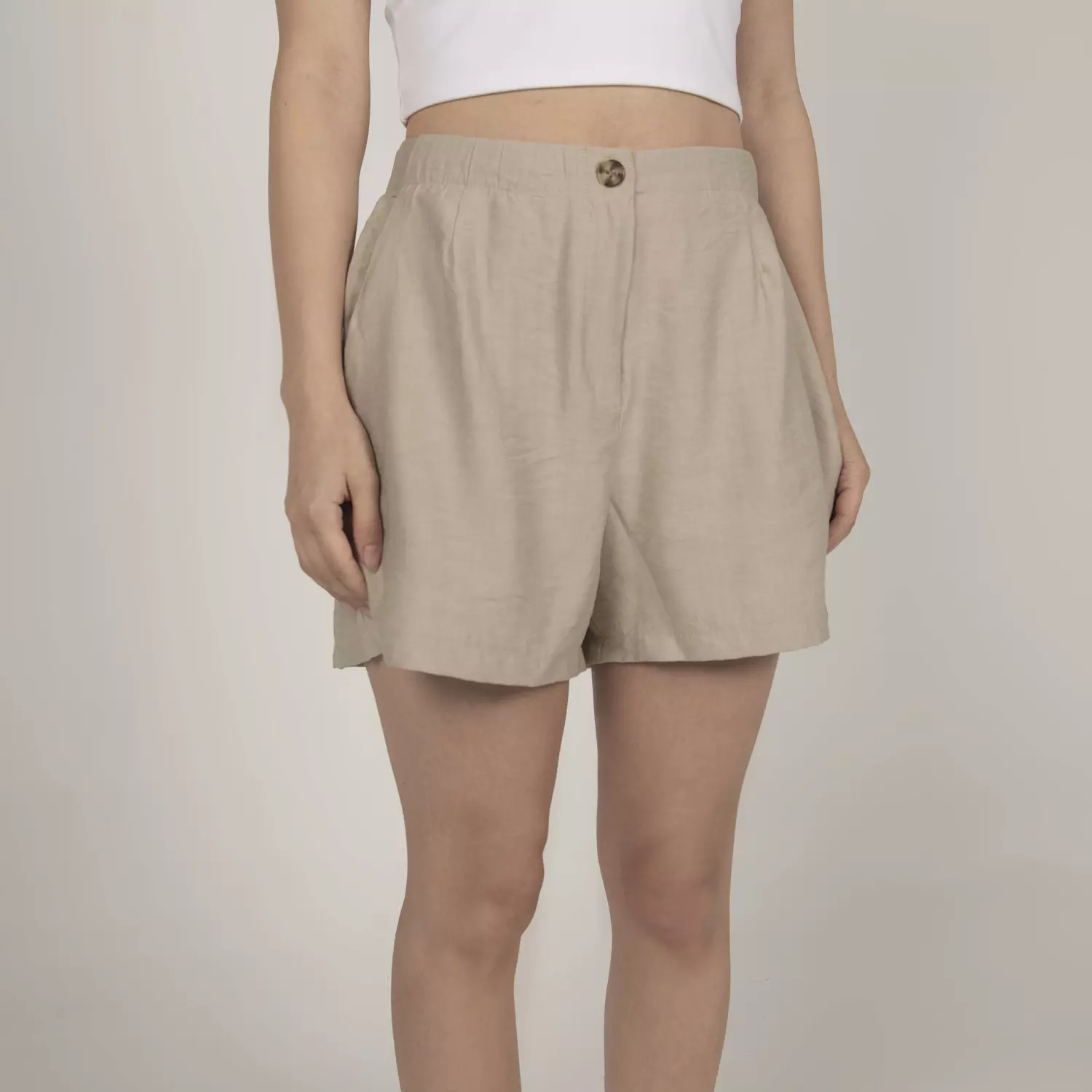 The high waisted shorts  1