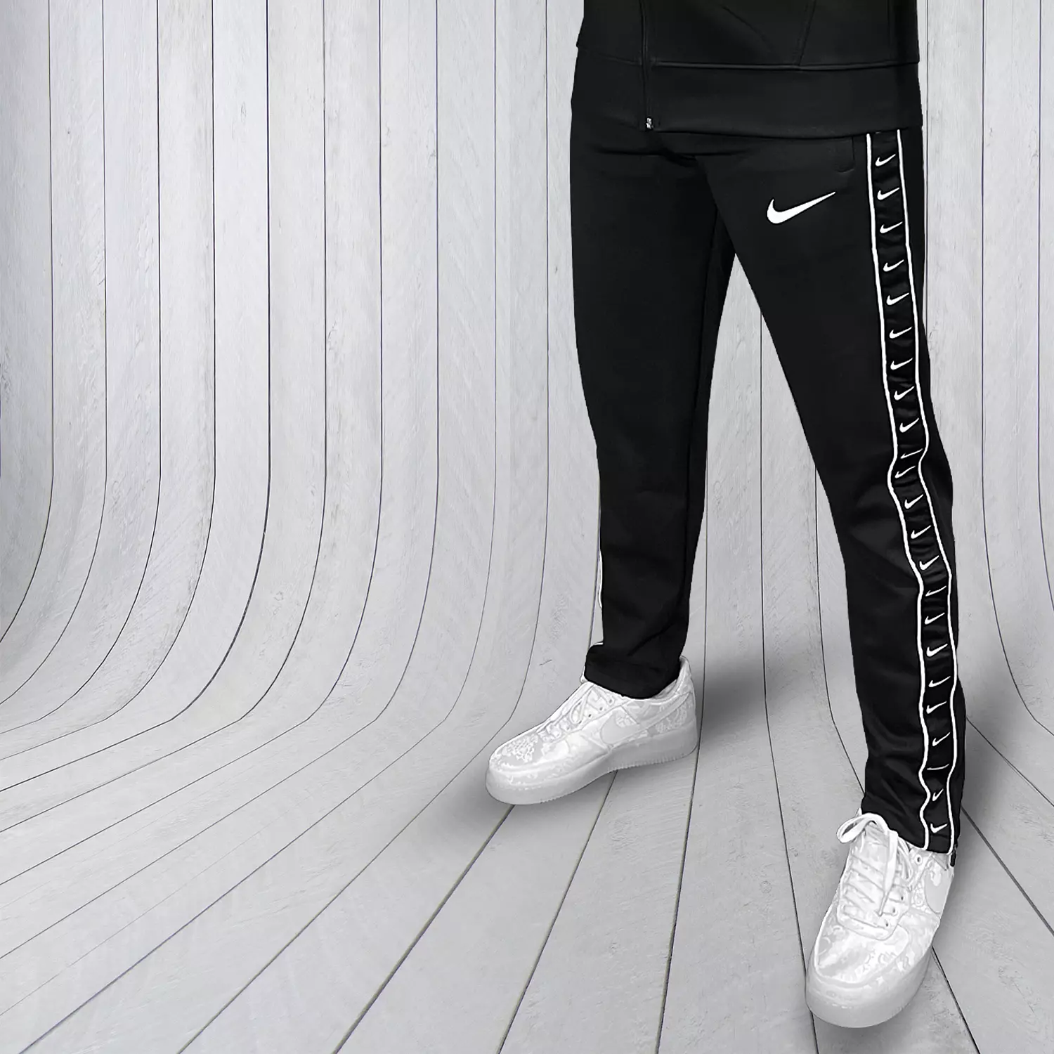 NIKE SPORTS PANT hover image