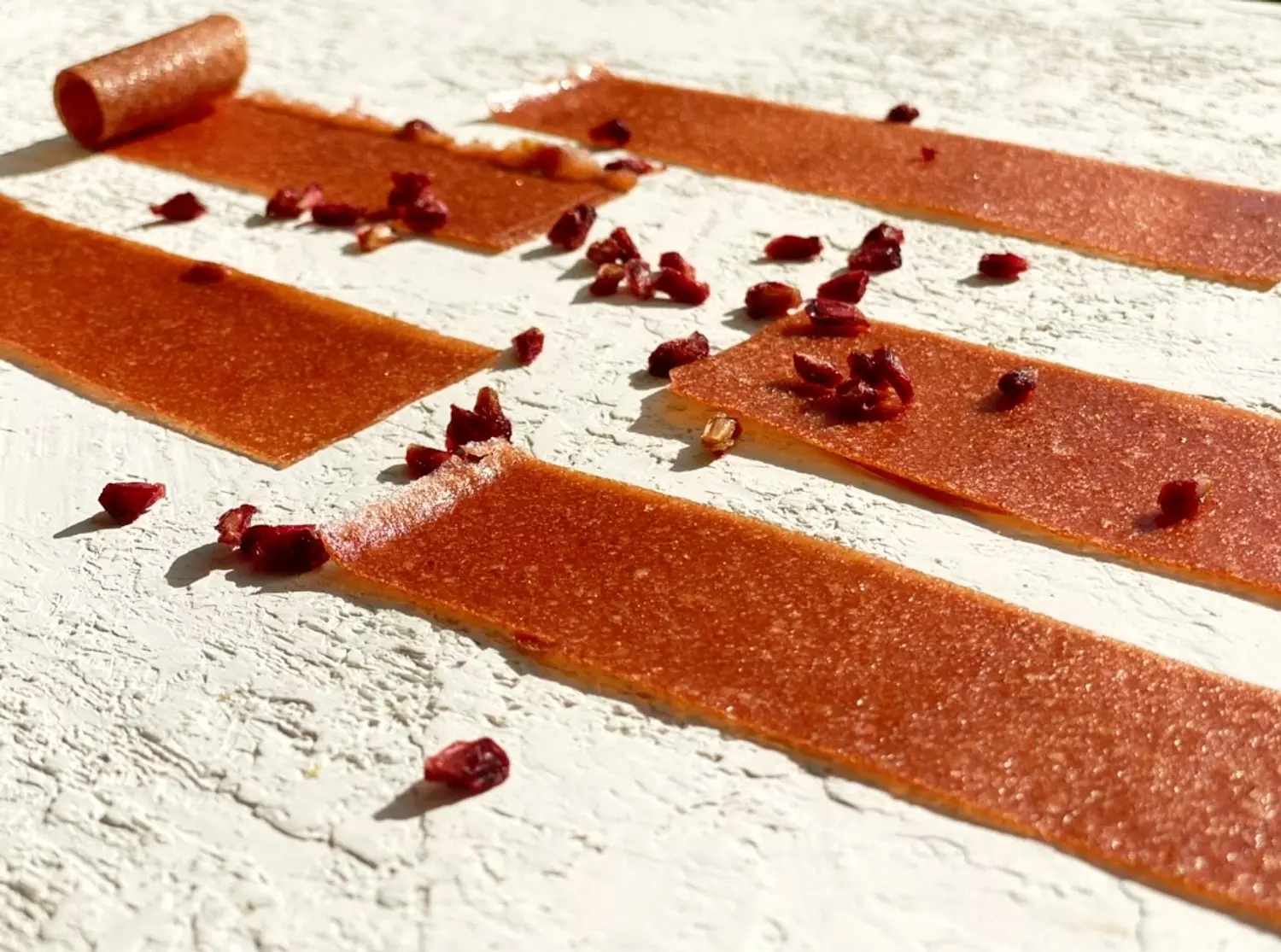 SOUR pomegranate/apple fruit rollups hover image