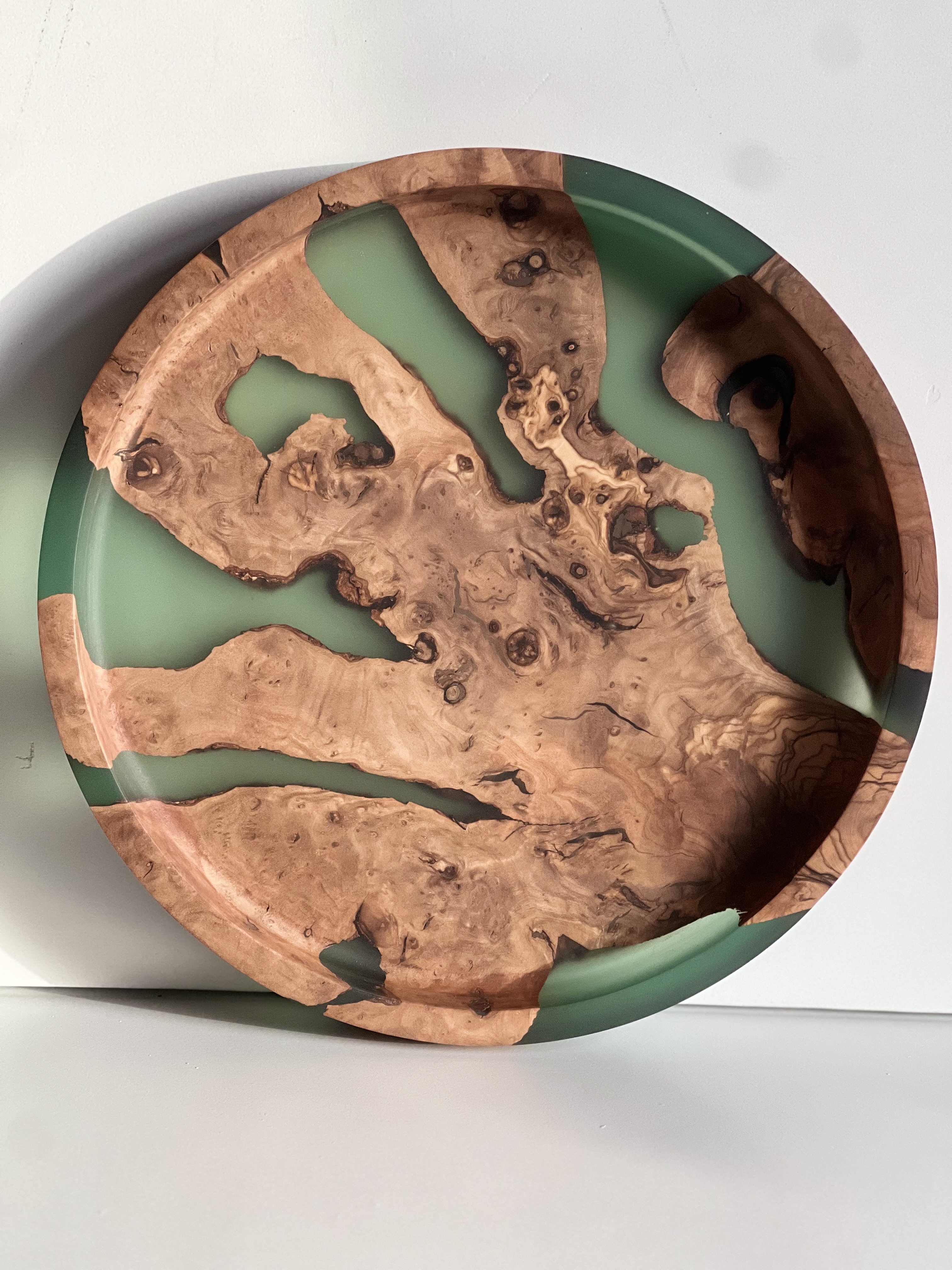 Resin vs wood  hover image