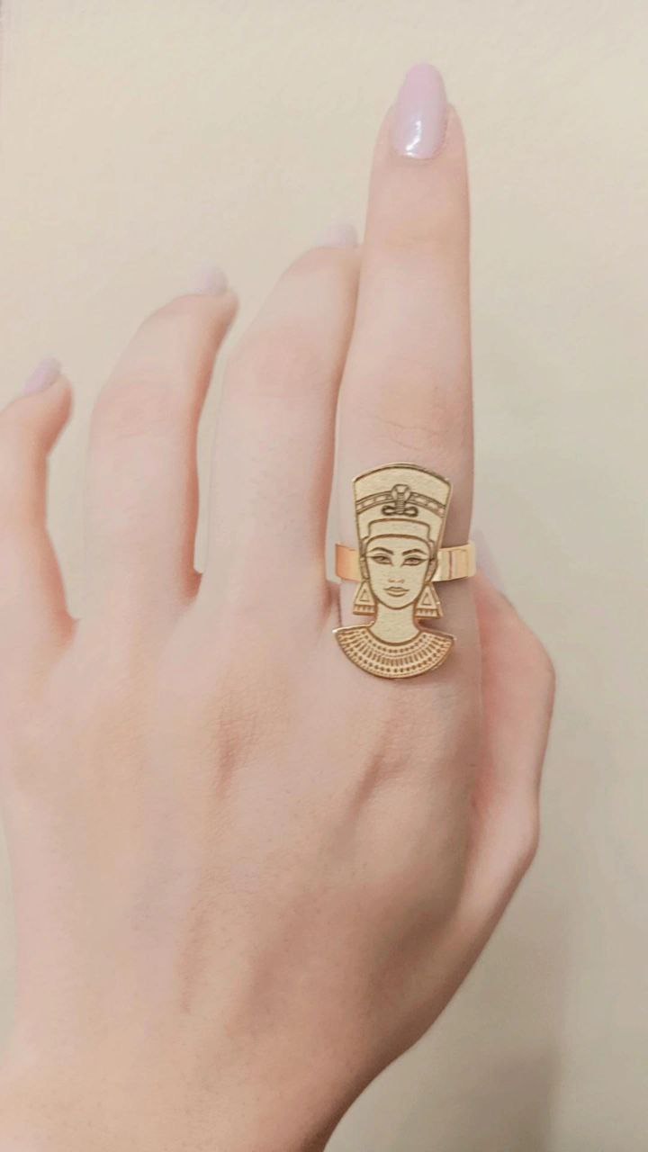 Nefertiti ring hover image