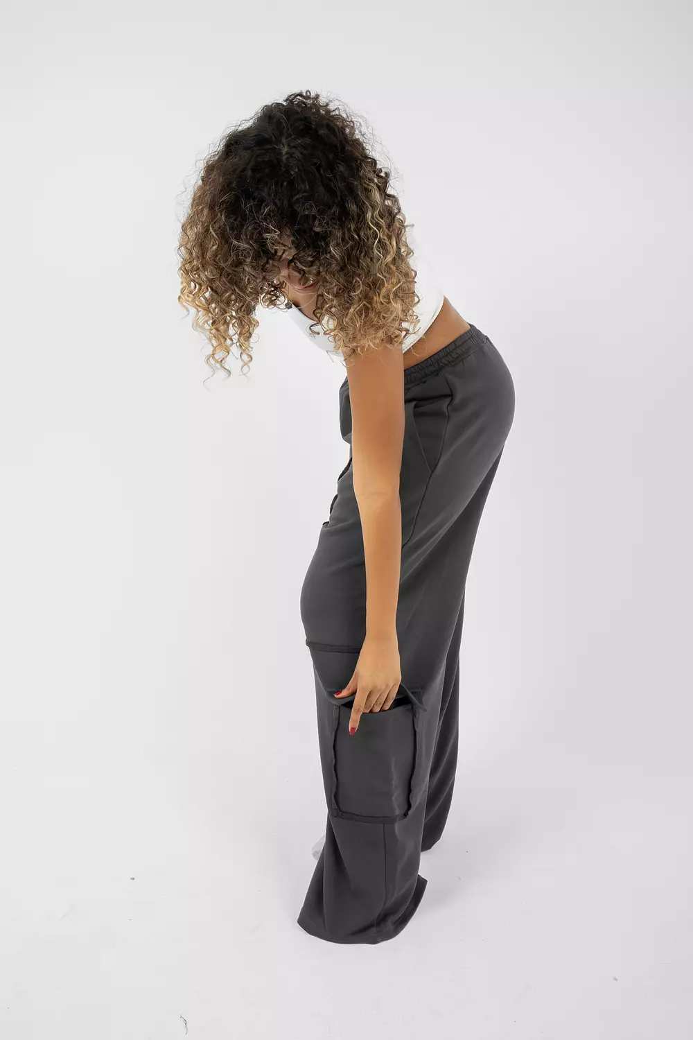 Everyday Wide-Leg Sweatpants in Dark Grey 3