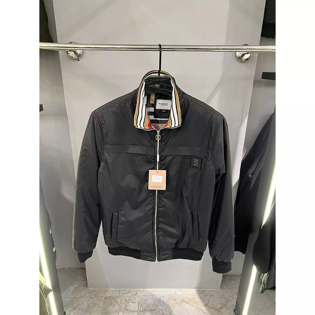 BLACK BURBERRY JACKET