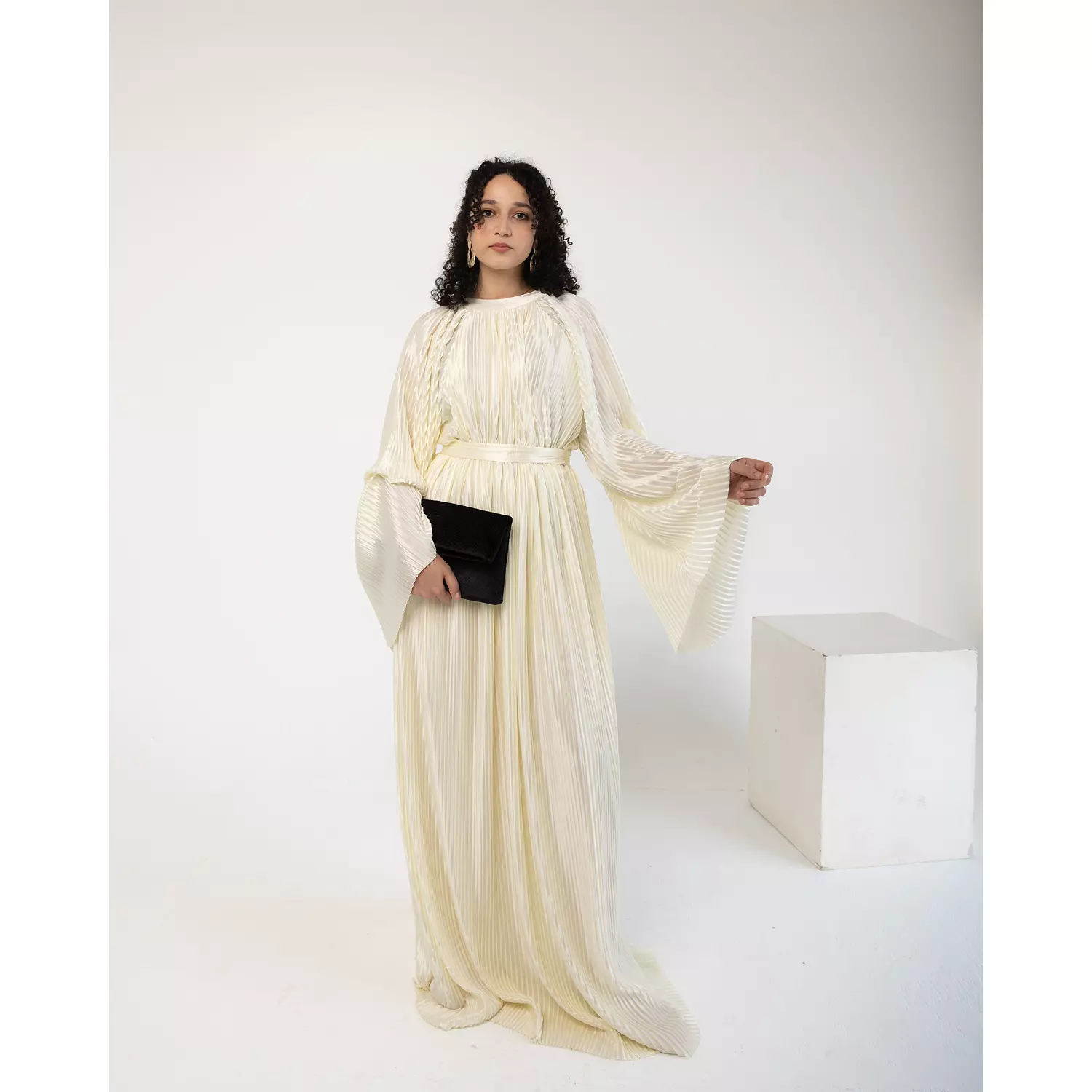 Off White Pleated Satin + Plain Scarf 1