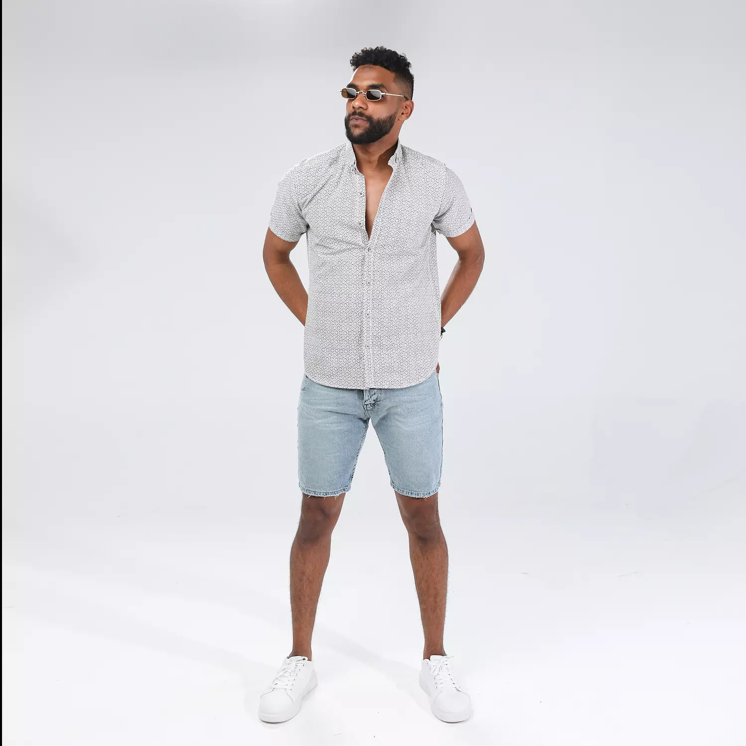 Short Jeans Slim Fit hover image