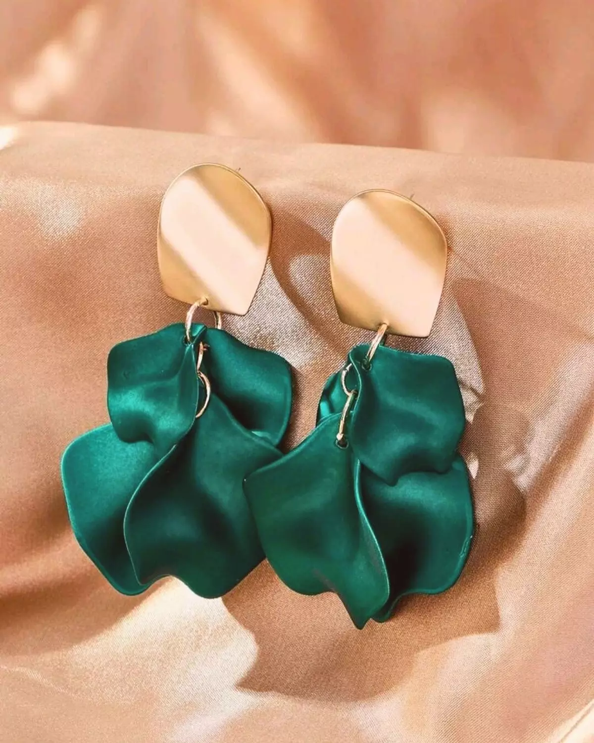 Andkiss Earrings 1