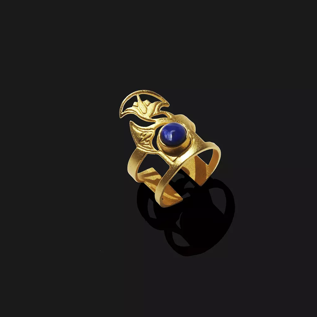 Lotus ring with stone