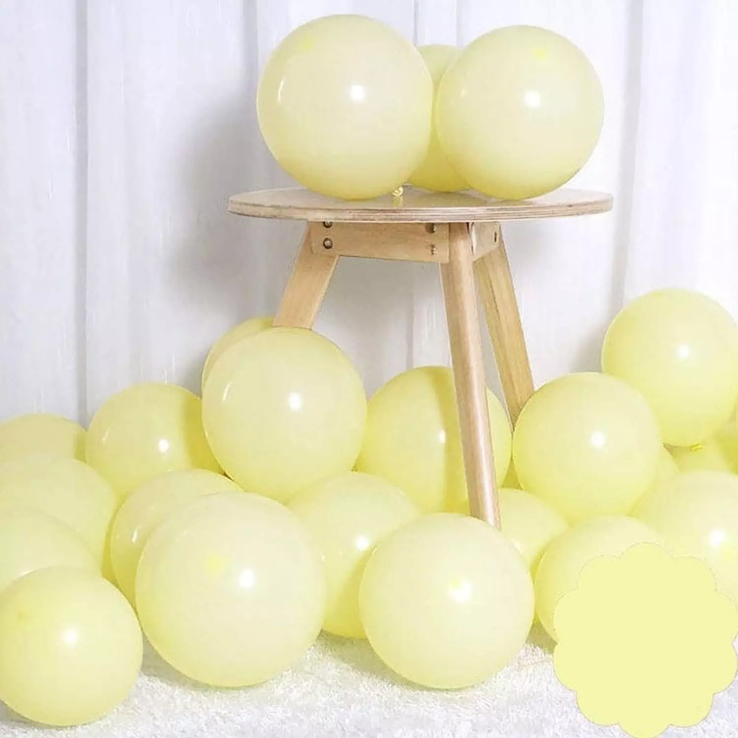 Light Yellow Balloons (pack of 10)  2