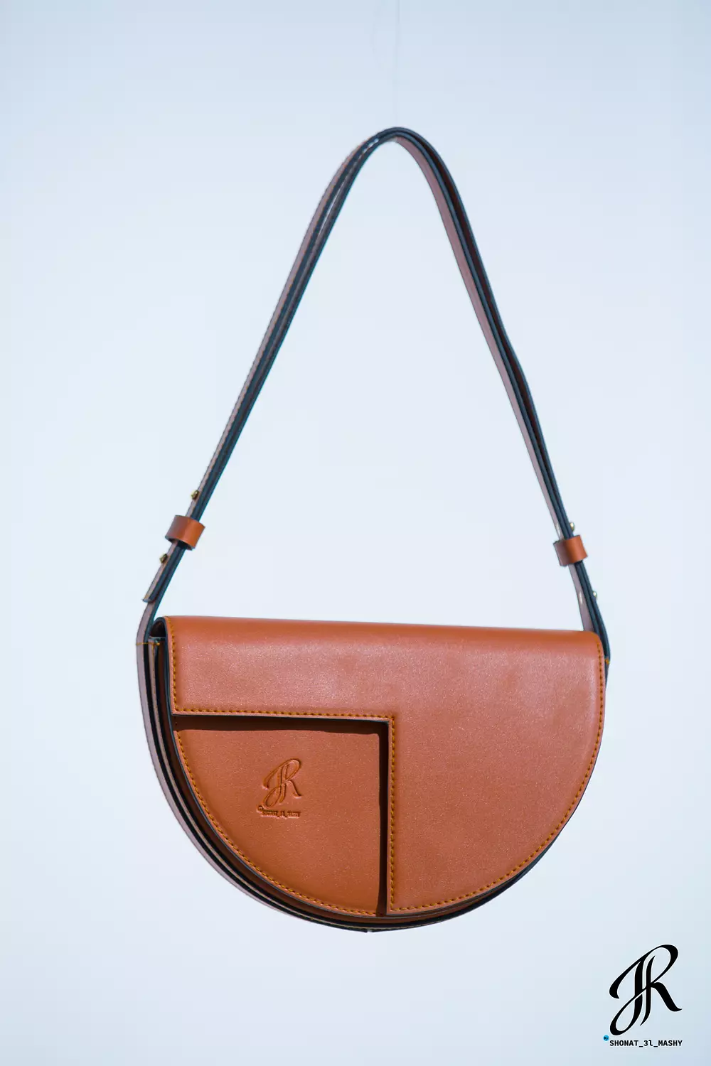 Half-Moon Handbag-2nd-img