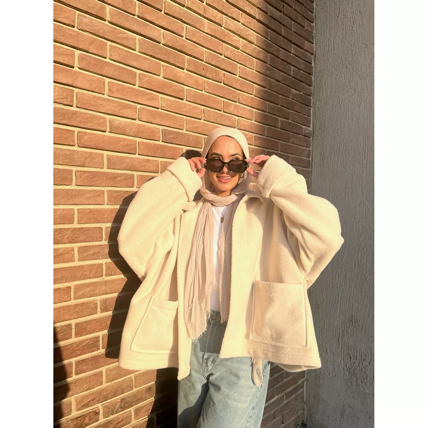 Oversized teddy jacket in beige hover image