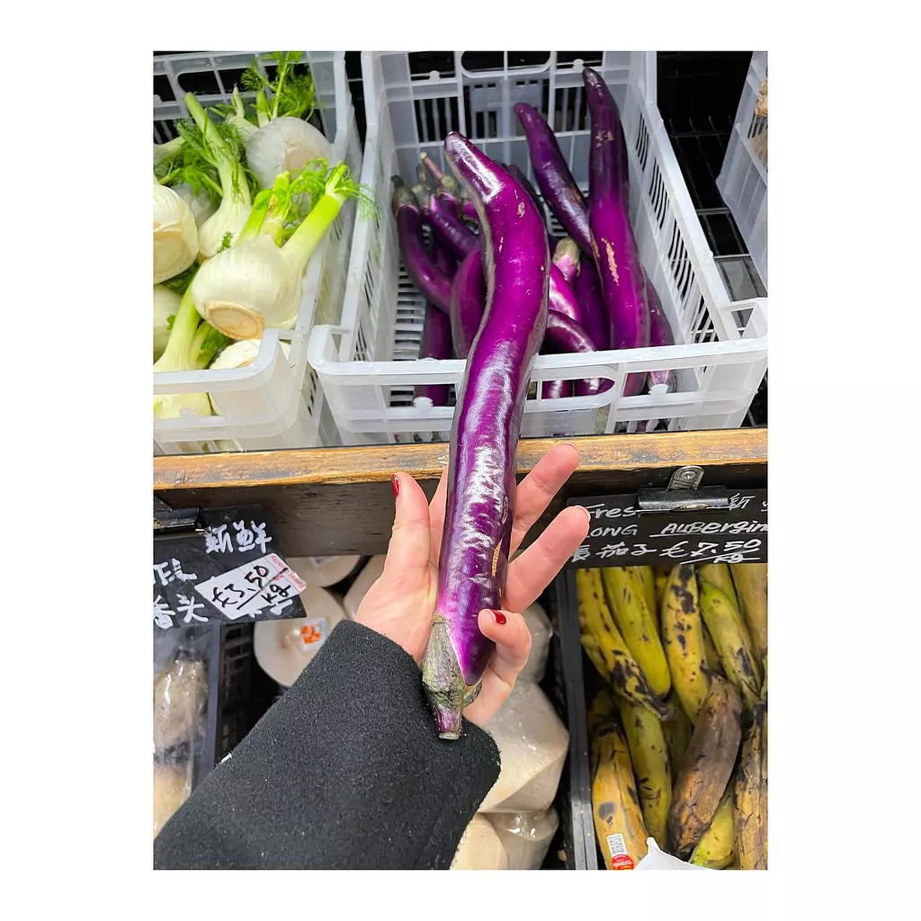 Purple tall Italian eggplant seeds