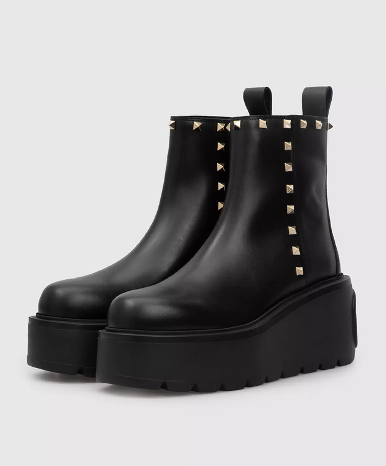 boots VLT black with studs hover image