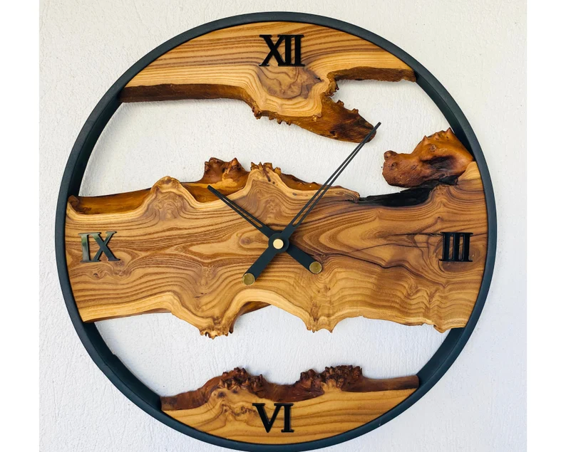 Wall clock  hover image