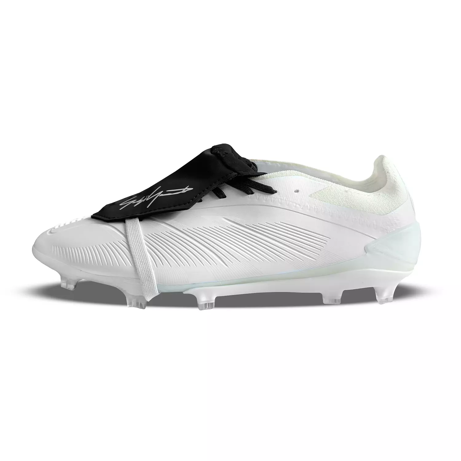 ADIDAS PREDATOR - STUDS hover image