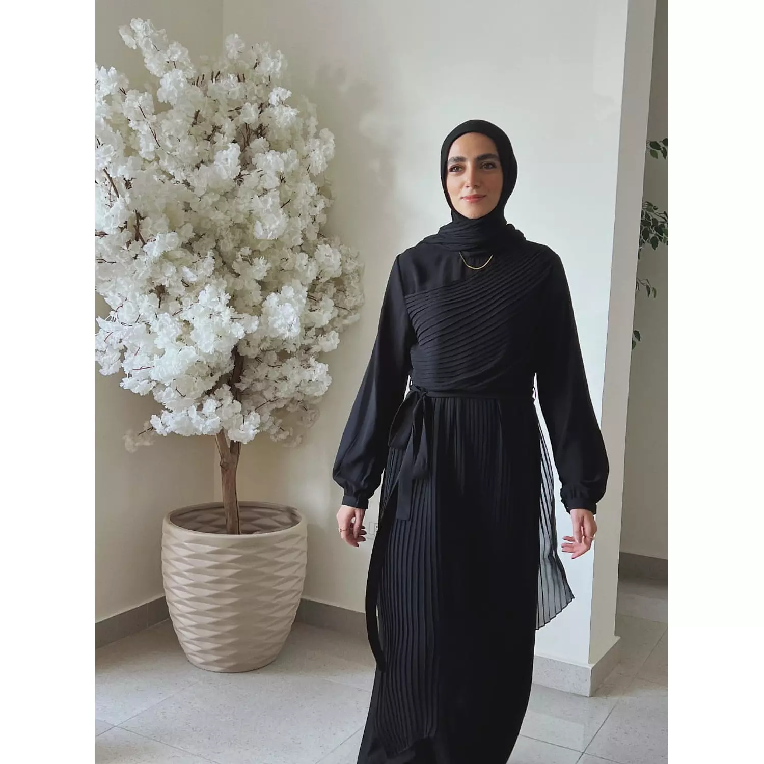 Roman Pleated Abaya 1