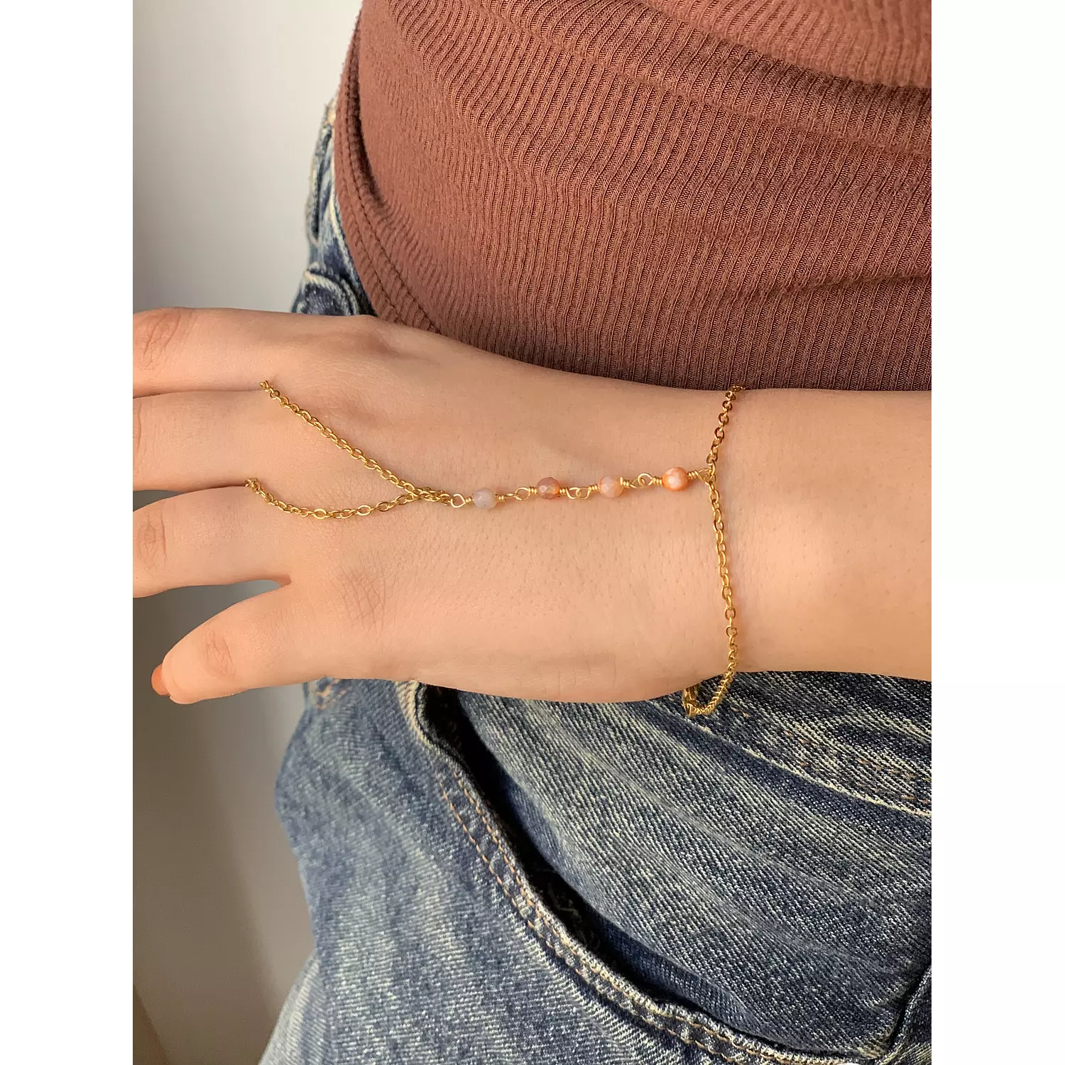 Sunset hand chain 1