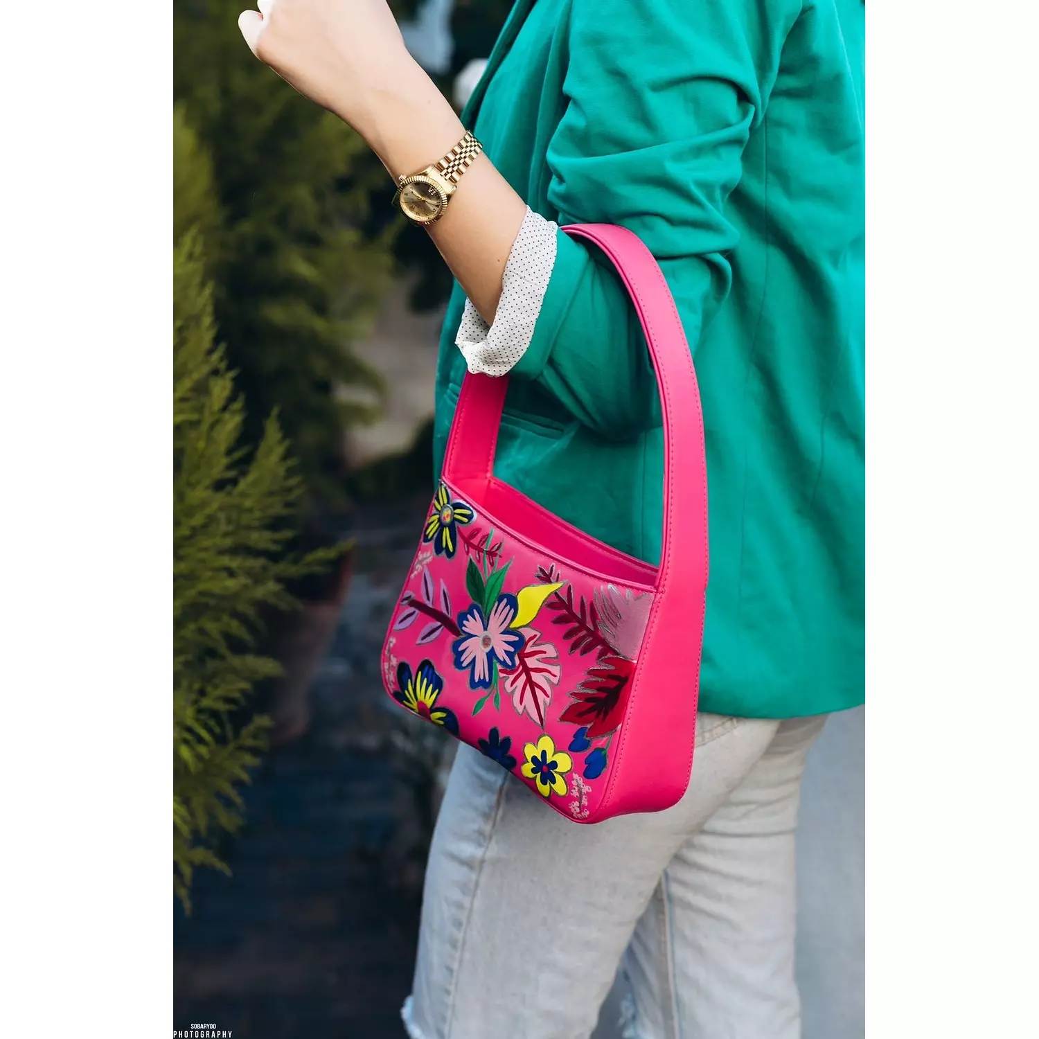 mini hot pink bag 3