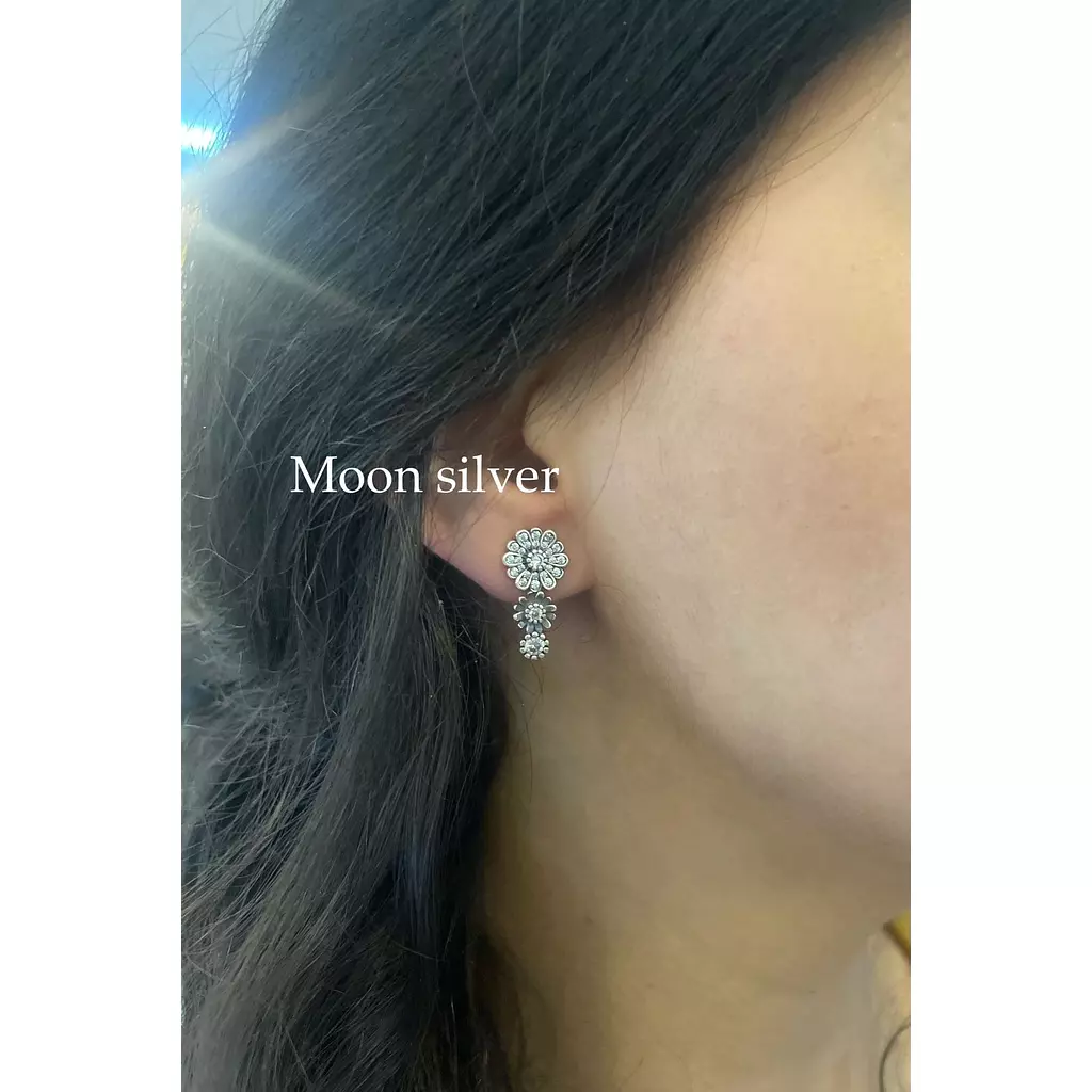 chic flower earring