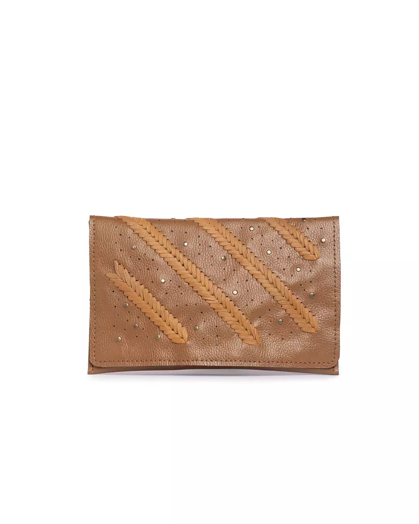 The Amina Clutch