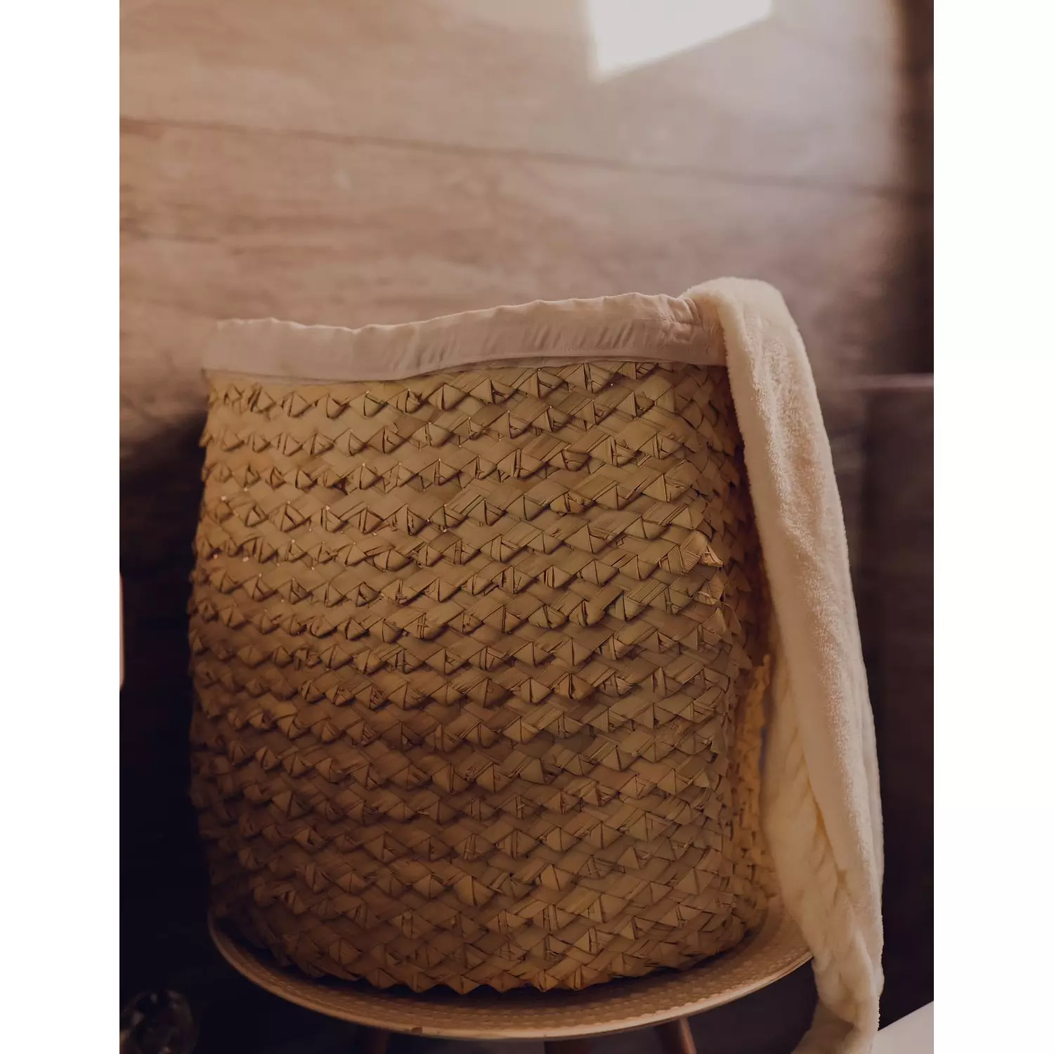 Straw laundry basket with fabric-2nd-img