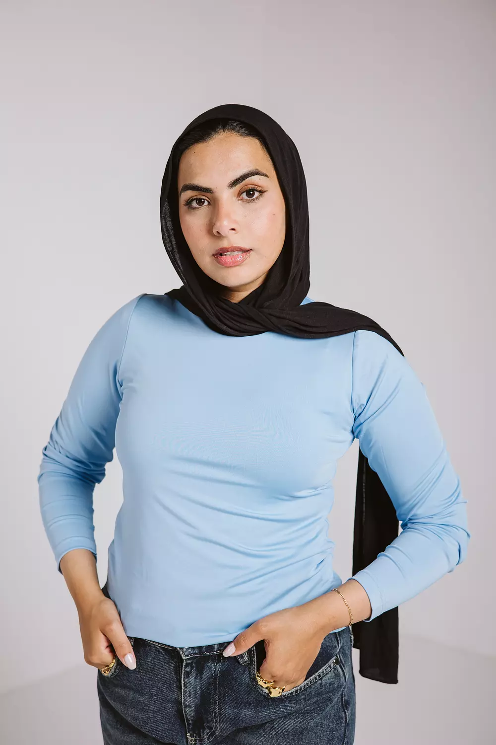 Round neck long sleeve baby blue  hover image