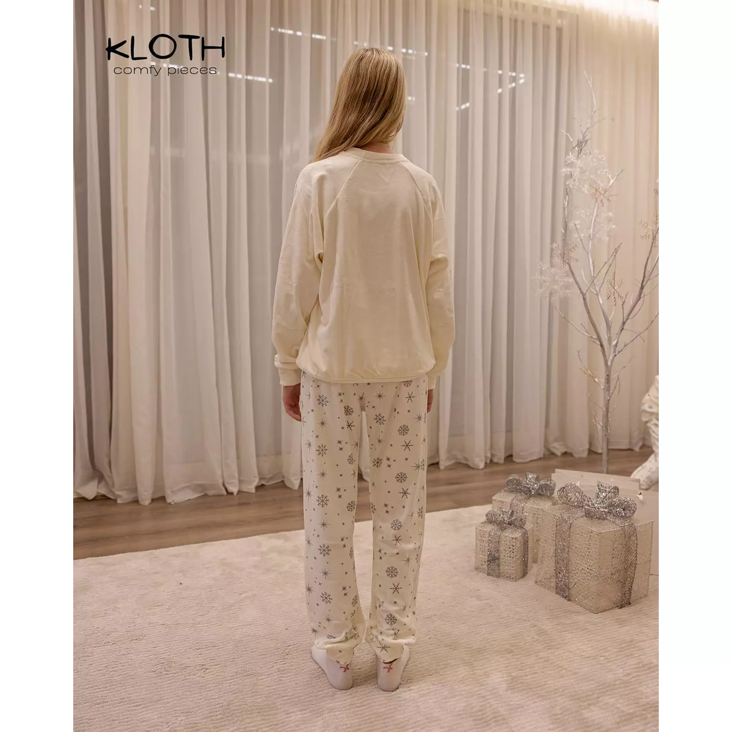 CHRISTMAS PAJAMAS FOR THE FAMILY (WHITE & GREY  STARS PANTS)  6