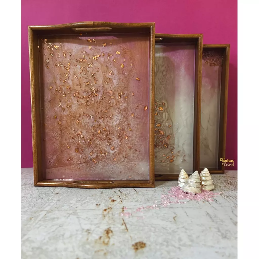 THE ROSE GOLD TRAY