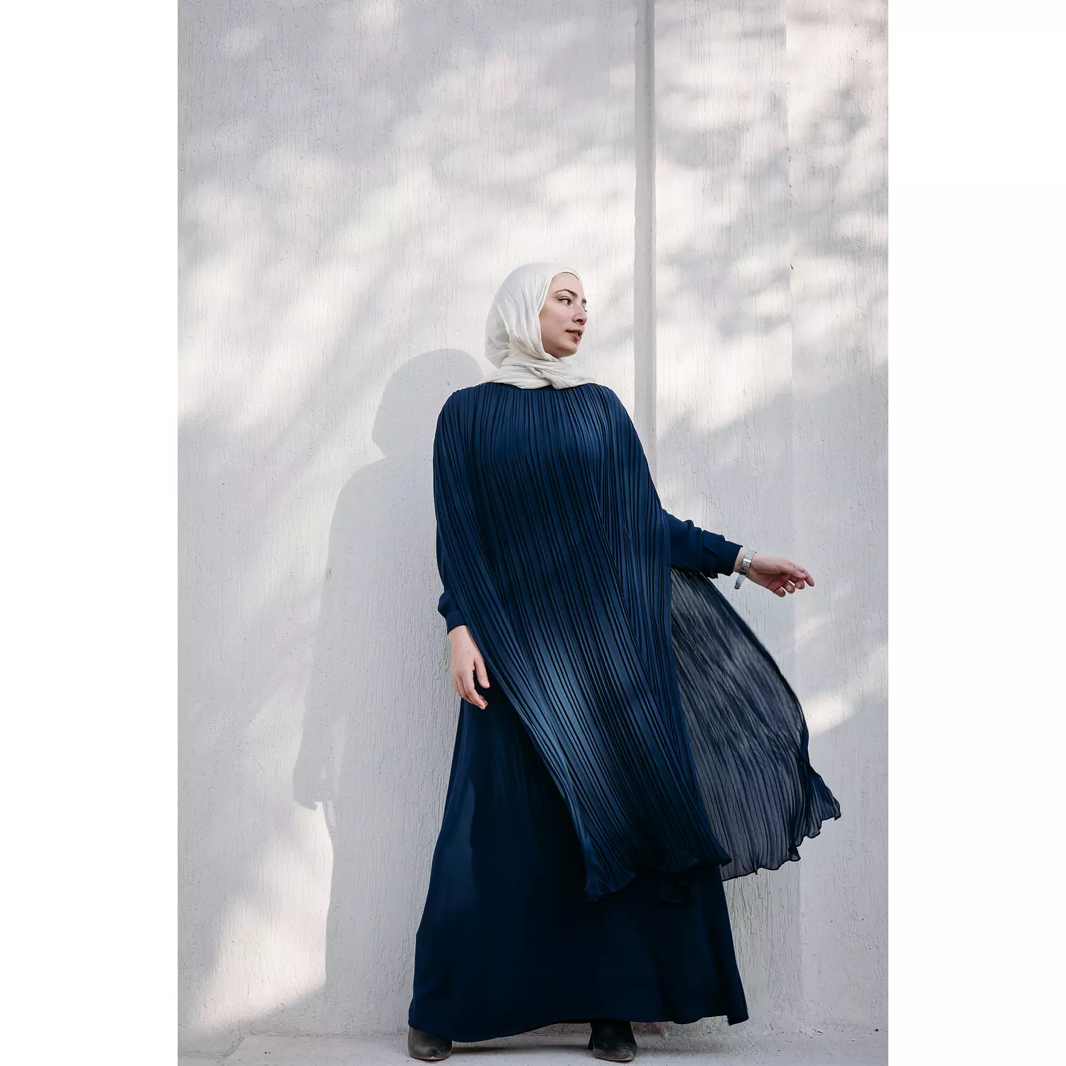 Night Blooming Abaya in Navy Blue 0