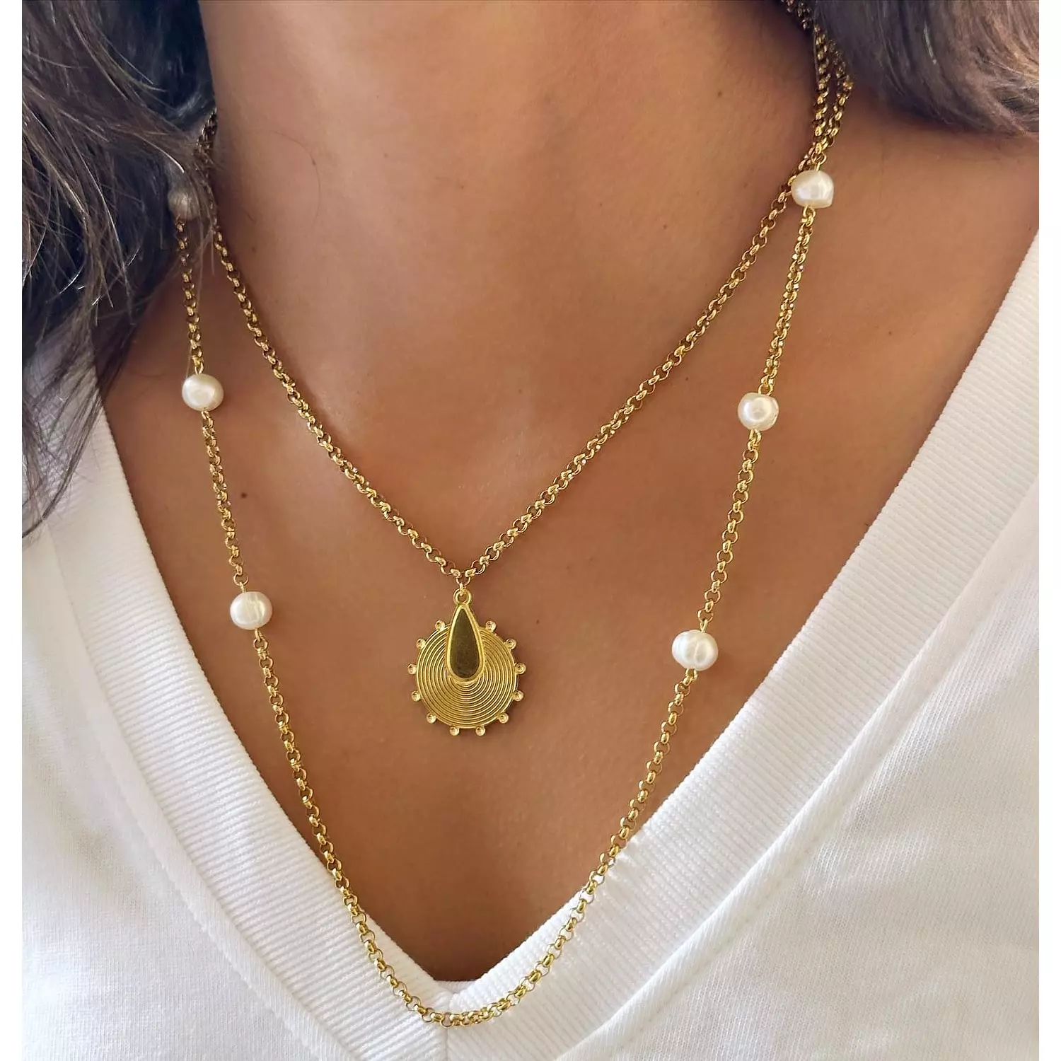 Sun Burst Pearly Necklace 3