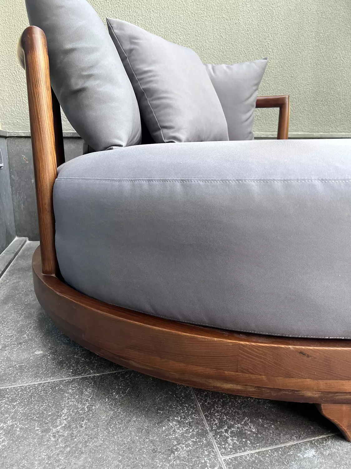 CIRCLE DAYBED 7