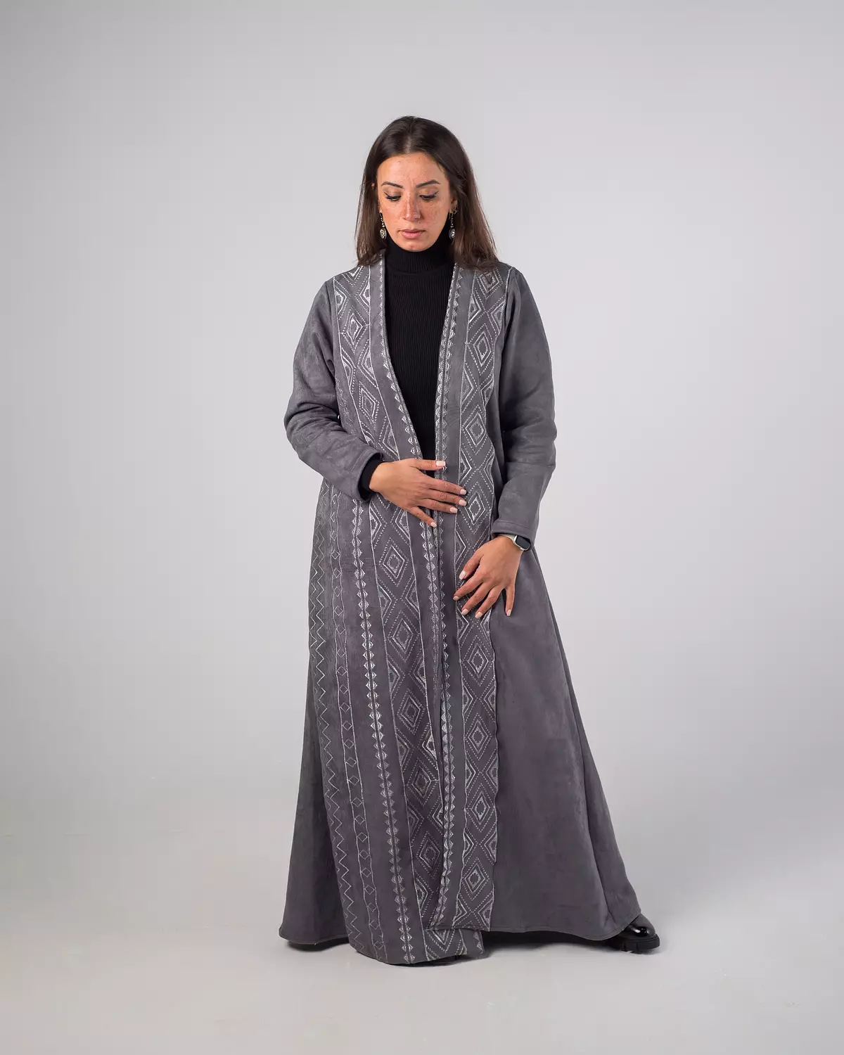 embroidered Abaya 4