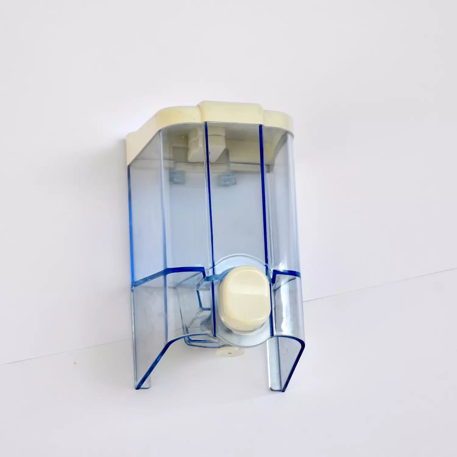 Transparent Soap Dispenser  2