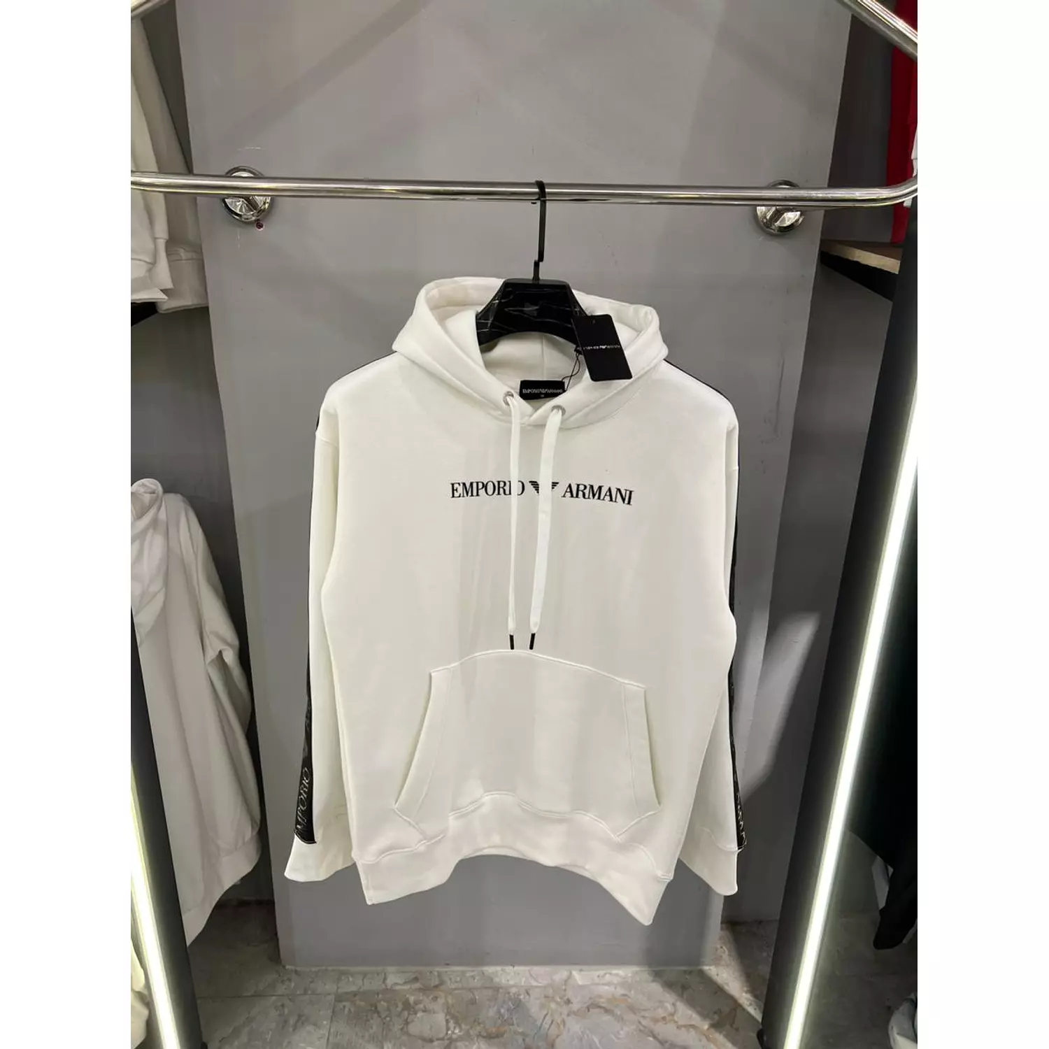 EMPORIO ARMANI HOODIE / 1123 hover image