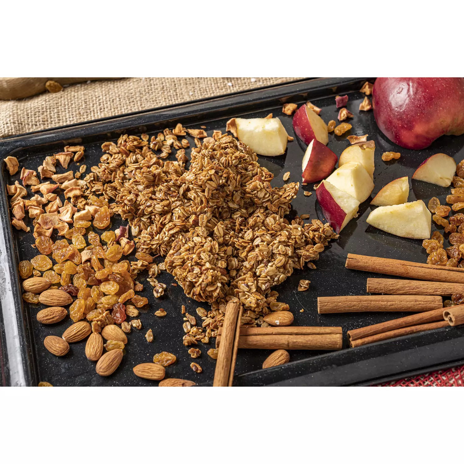 Granola-Apple Cinnamon Crunch (300g) 3