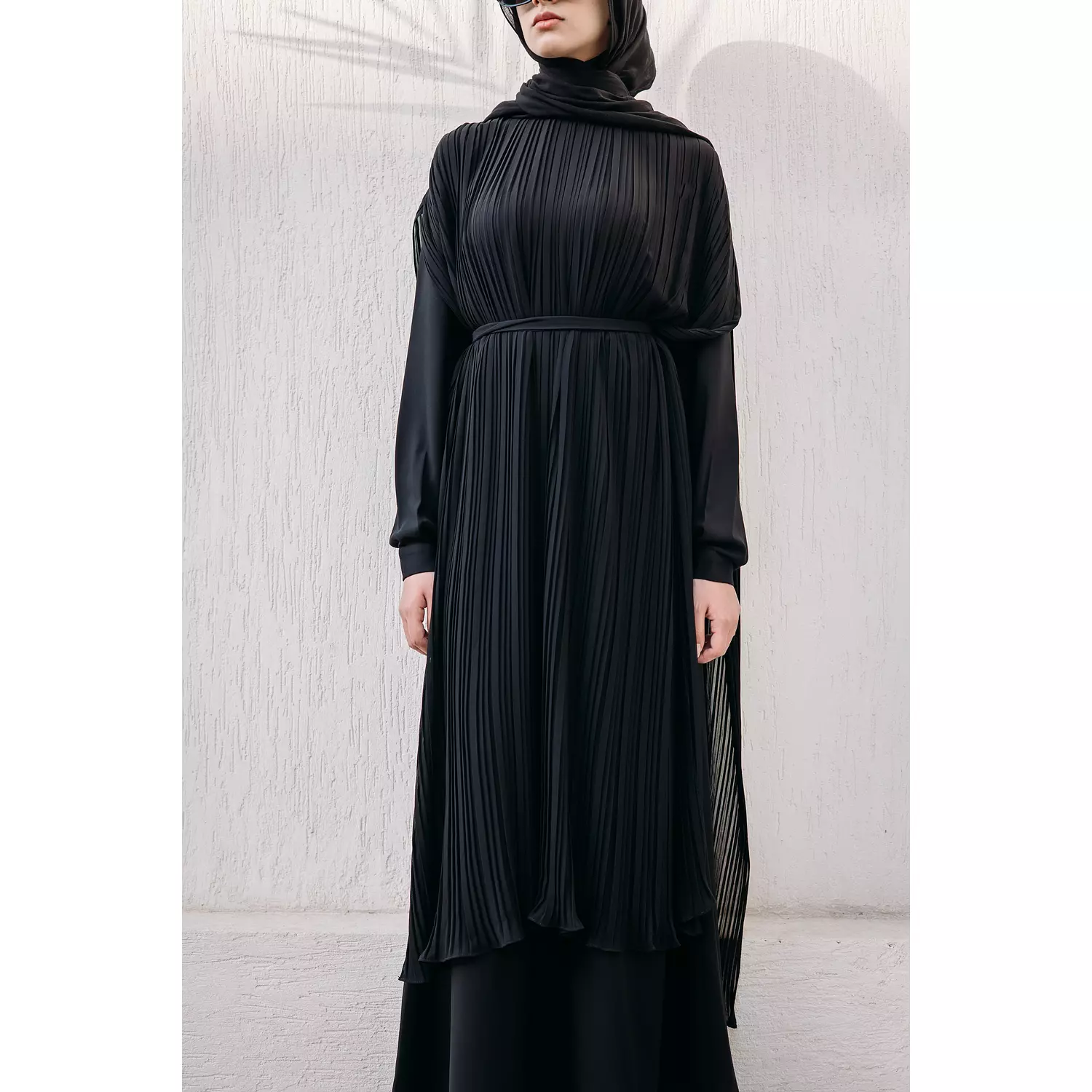 Night Blooming Abaya in Black 5