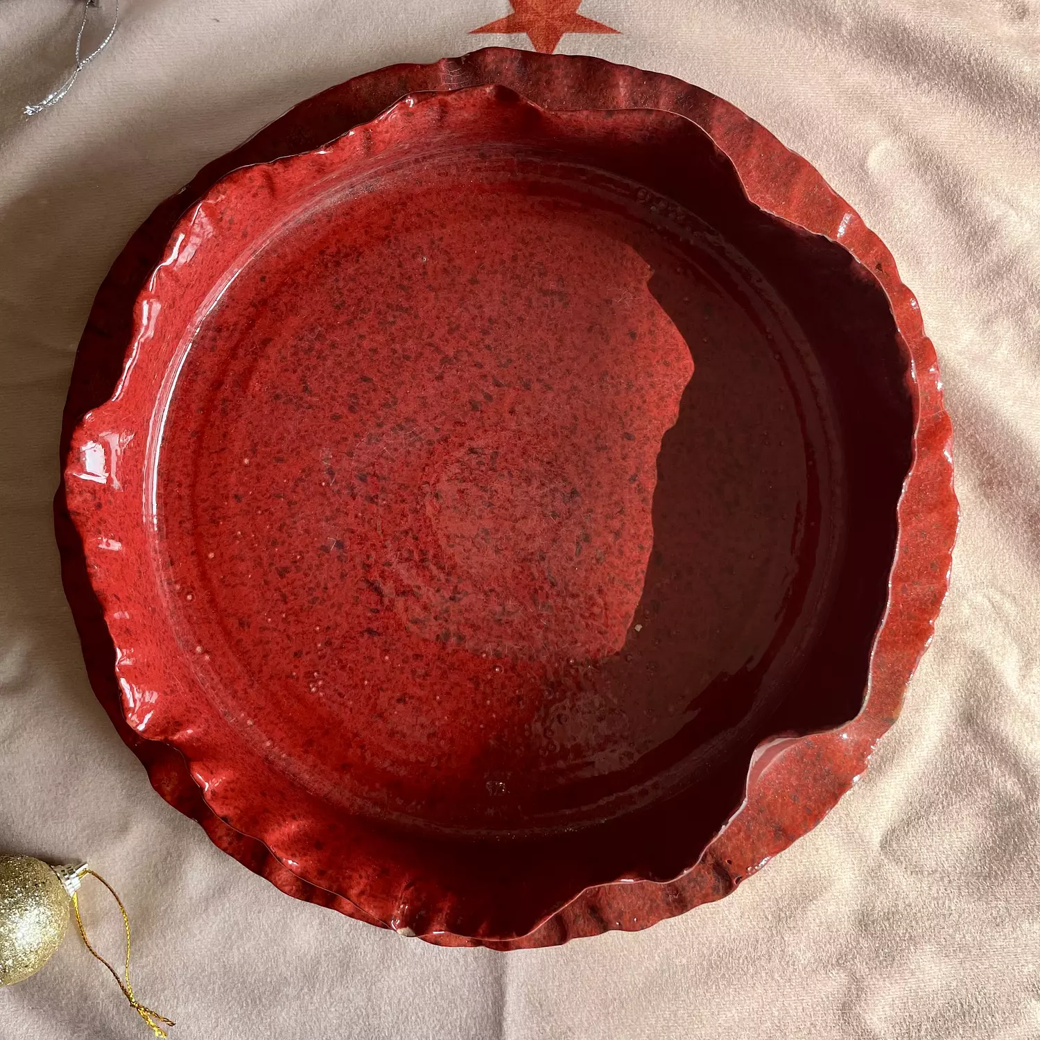 Ruffled red platter 1