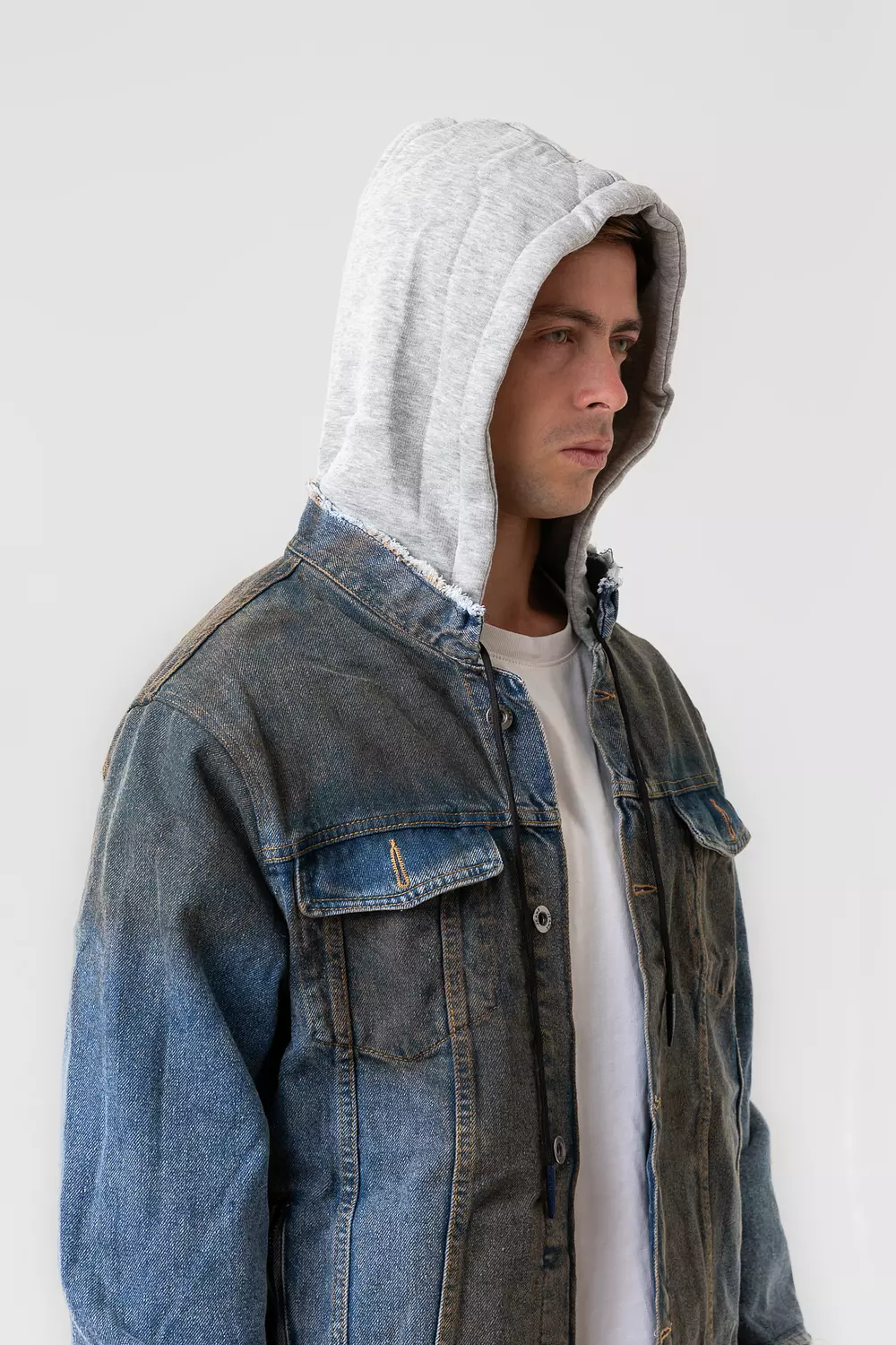 DENIM JACKET WITH JERSEY SLEEVES COVERED WITH A DENIM LAYER 3