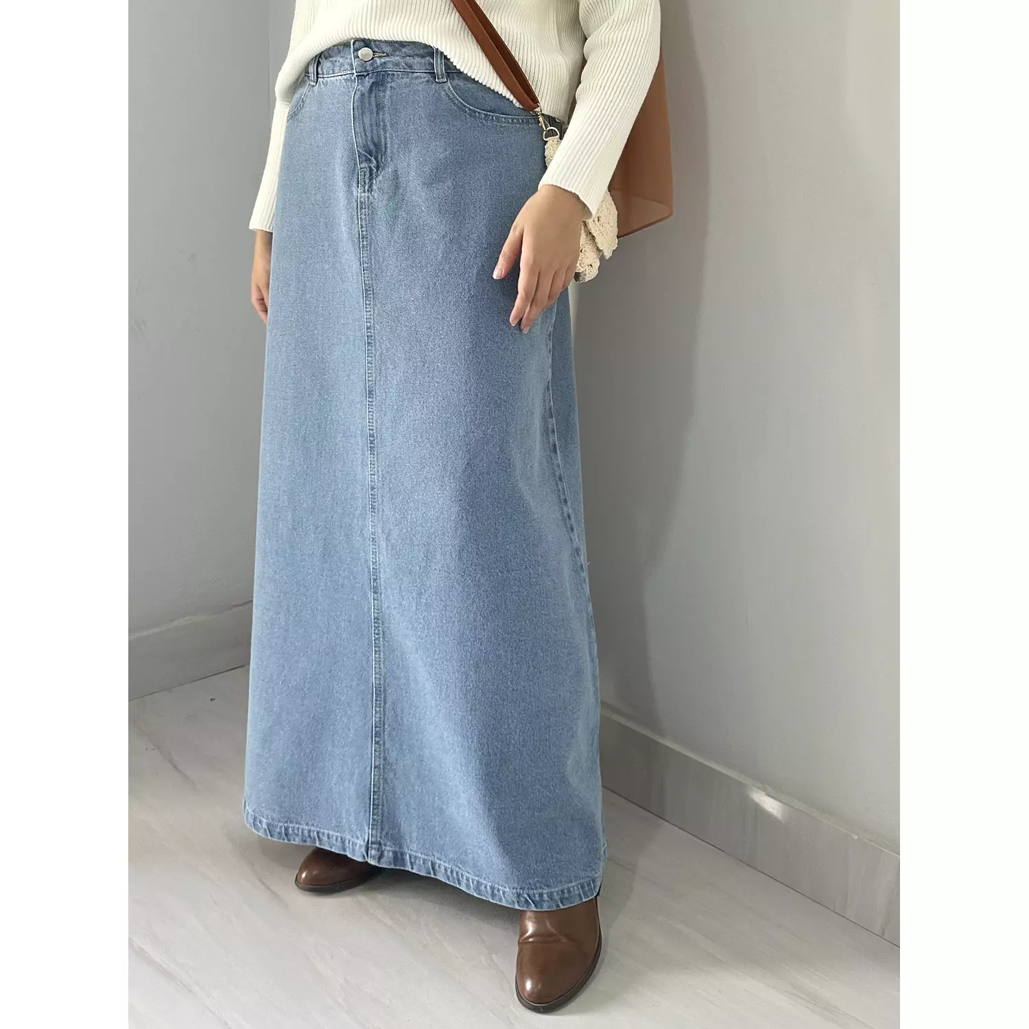 Denim skirt light Classic 3